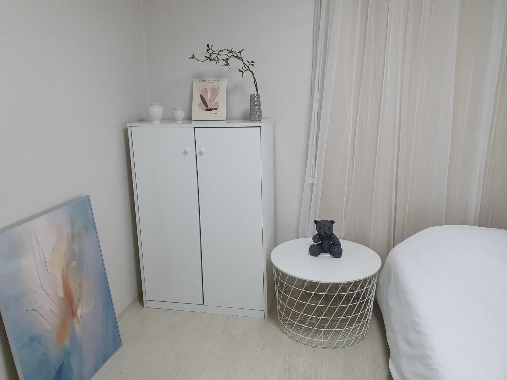 New Open Sale Haebangchon Itaewon Myeongdong Hongdae Insadong Gyeongbokgung Palace * Seoul