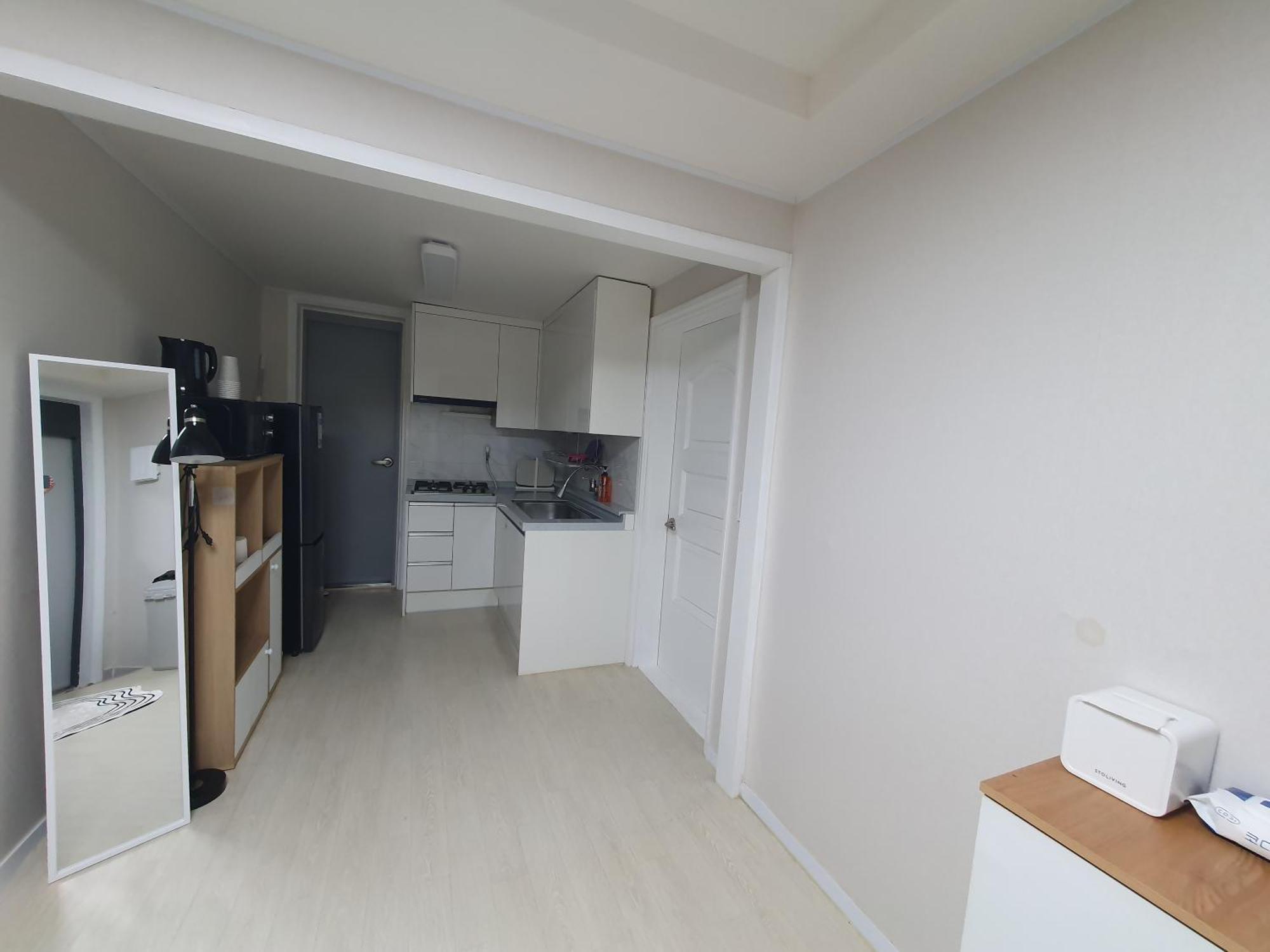 New Open Sale Haebangchon Itaewon Myeongdong Hongdae Insadong Gyeongbokgung Palace * Seoul